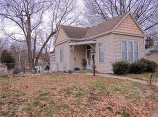 1506 Pacific St, Saint Joseph, MO 64503