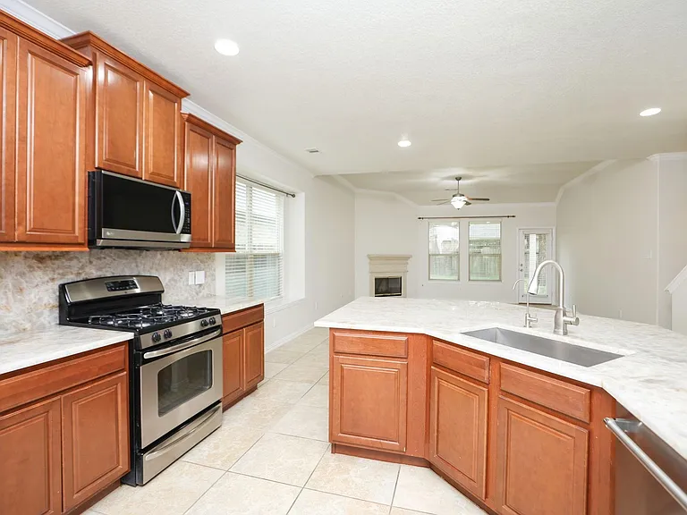 24434 Ranchwood Springs Ln — Photo 16