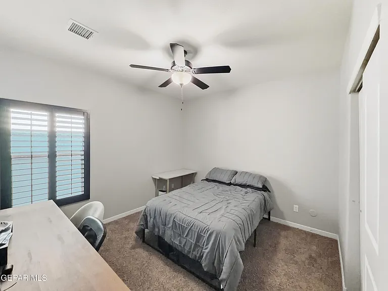 12805 Kingsbury Ave — Photo 18