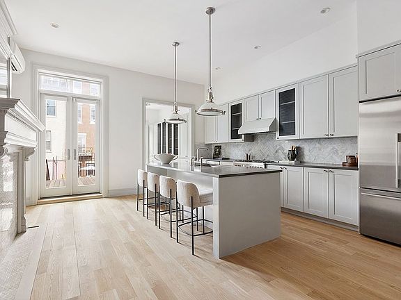 4th image of 87 W 119th St