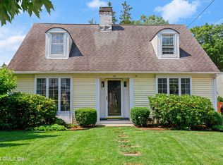 29 Sound Beach Ave, Old Greenwich, CT 06870