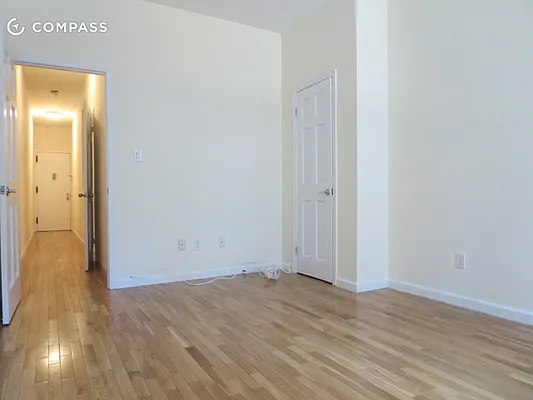 Rented by Compass | media 19