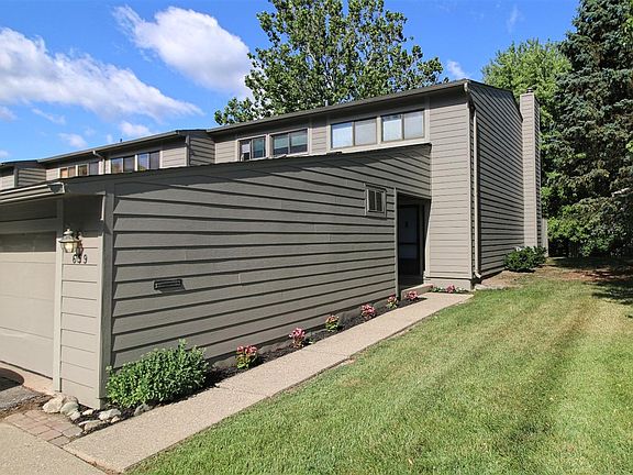 2nd image of 659 Watersedge Dr