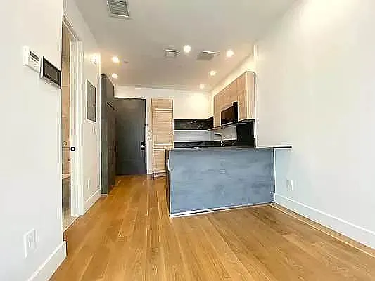 Rented by GROOME REALTY LLC | media 5