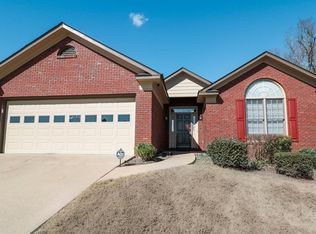 5491 Chatham Woods Ct, Columbus, GA 31907