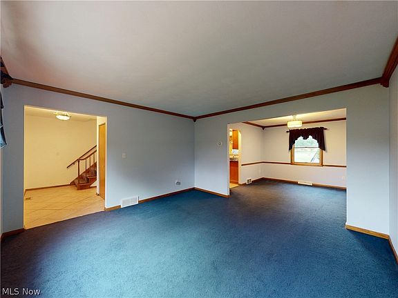 5th image of 9875 Detwiler Rd
