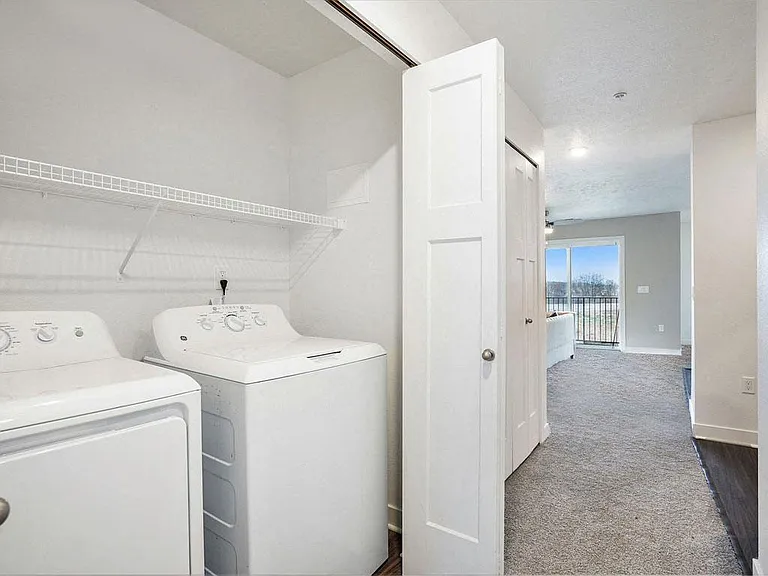 Meadowbrooke Apartment Homes — Photo 86