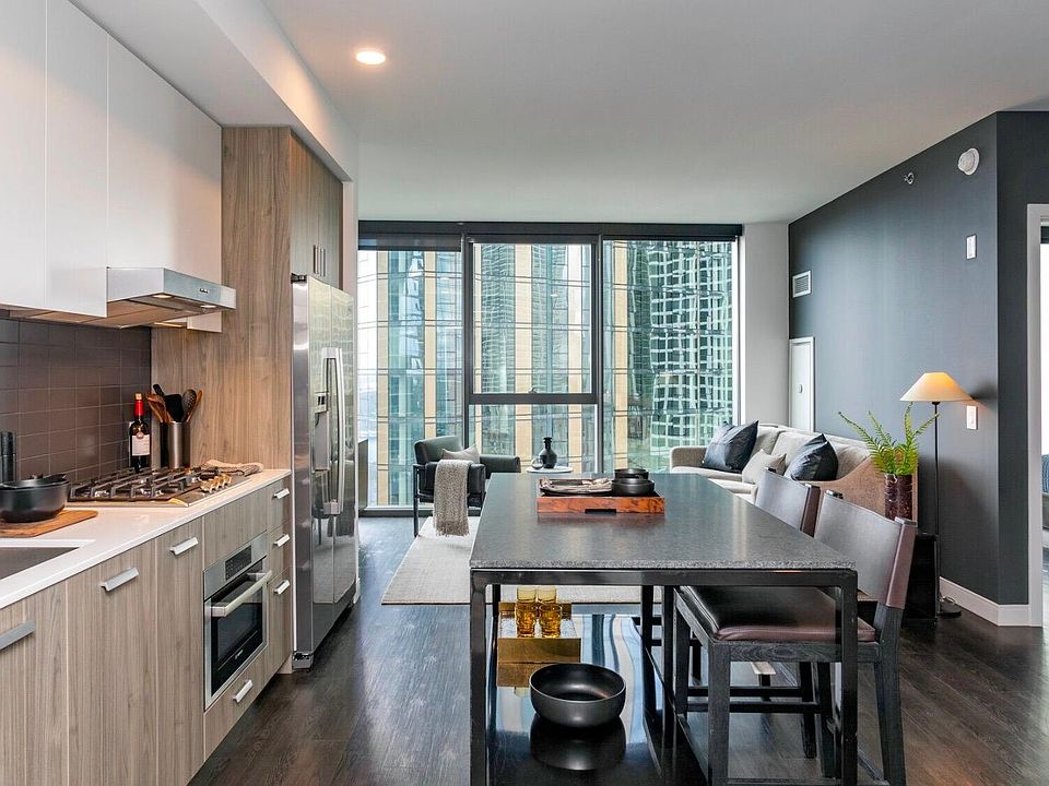 1st image of 400 E Randolph St Suite 503