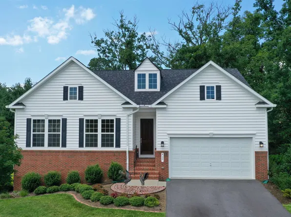 432 Canyon Rd, Winchester, VA 22602