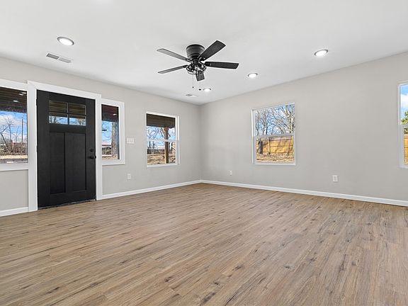 3rd image of 4953 Maris Loop