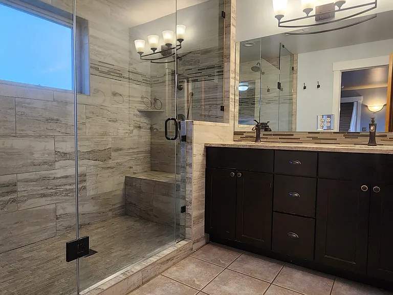 8105 Alamosa Ln — Photo 17