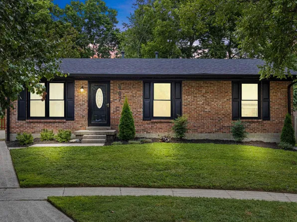 907 Jairus Dr, Lexington, KY 40515