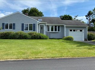 65 Potomac Rd, Portsmouth, RI 02871