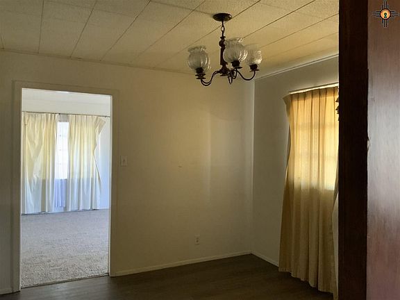 2nd image of 2607 N Northwest Dr