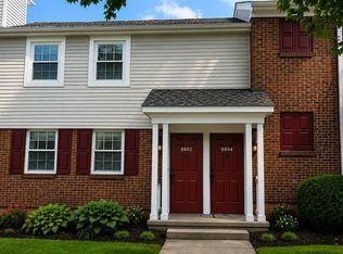 8804 Eager Rd, Saint Louis, MO 63144