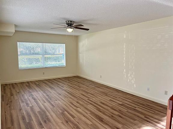 4th image of 3119 Kingston Ct