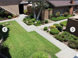 16581 Regina Cir APT 4, Huntington Beach, CA 92649