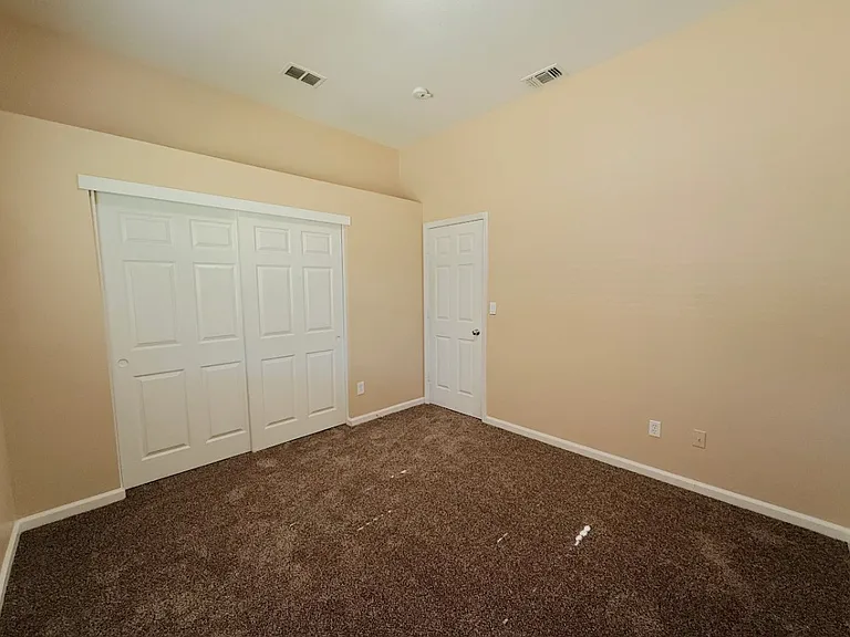 405 Hearst Dr — Photo 17