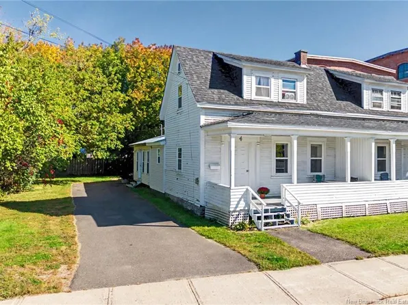 4 River St, Fredericton, NB E3A 4L6
