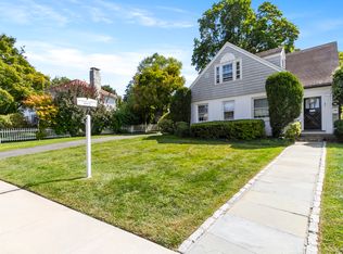 47 Brookfield Pl, Pleasantville, NY 10570