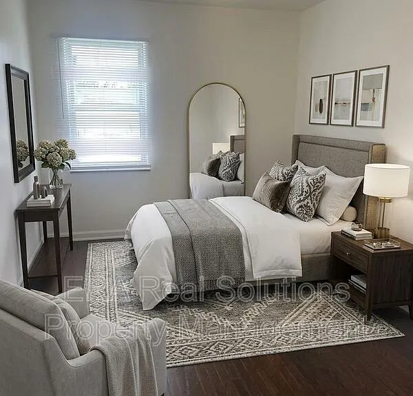323 Mayfair Blvd #C — Photo 3