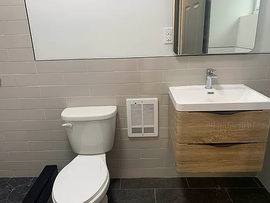 Rented by Roomeze | media 3