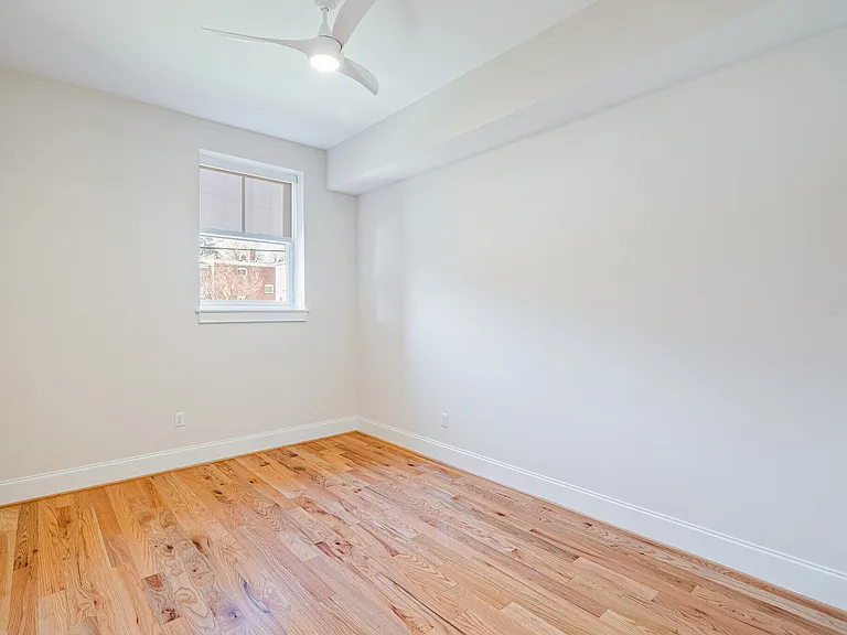 225 Plus Fees #3215 — Photo 21