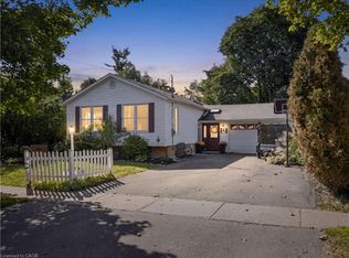 32 Chelvin Dr, Halton Hills, ON L7G 4P9