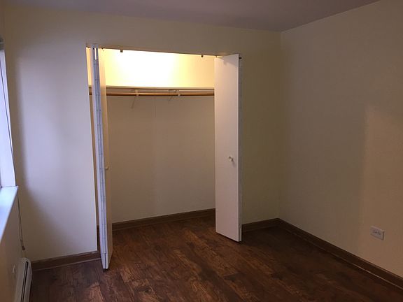 3rd image of 9240 Seymour Ave APT Gw