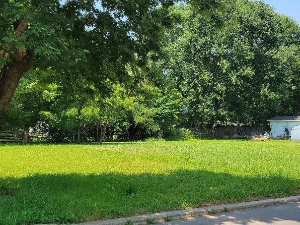 1714 Orlando Dr, Johnson City, TN 37601