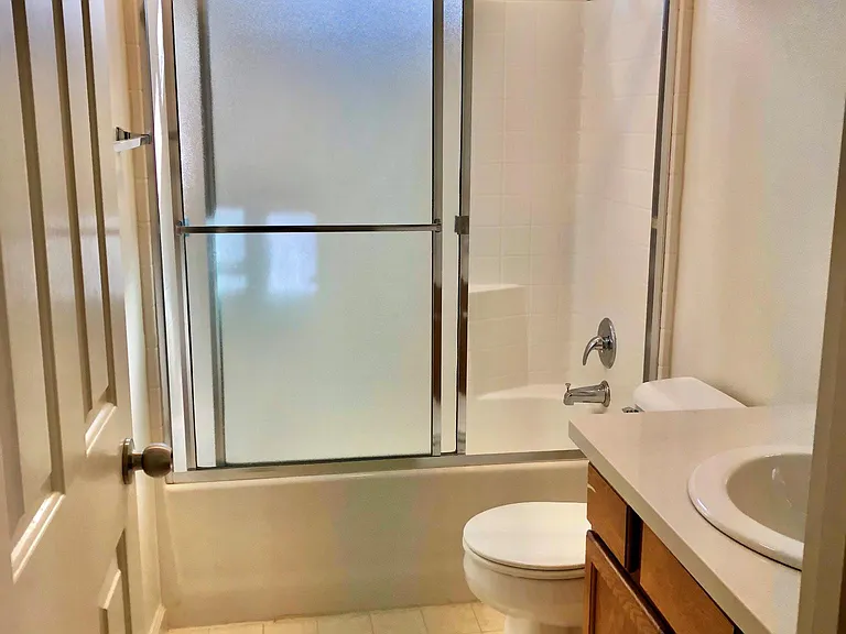 830 E Dana St — Photo 7