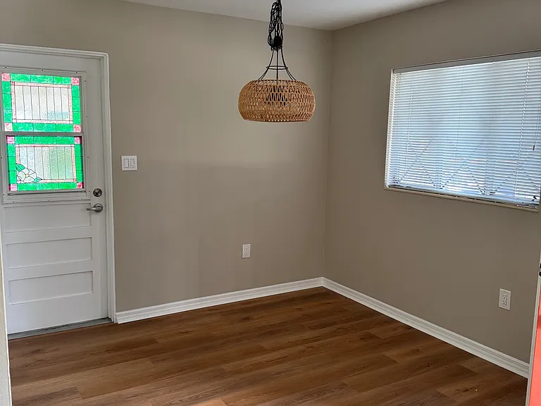 1514 Doreen Ave — Photo 5
