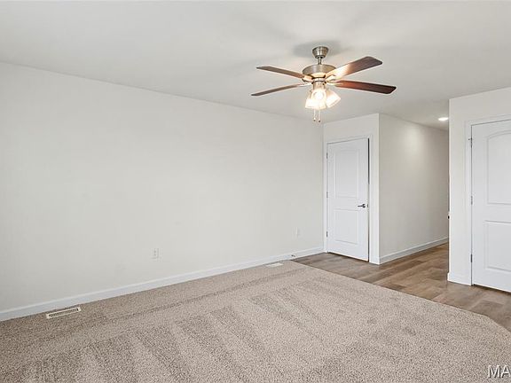 5th image of 1404 Orchard Lakes Cir