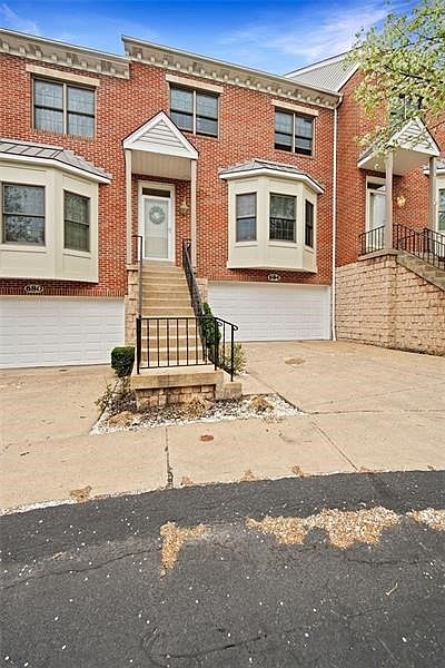 1st image of 684 Highpointe Dr