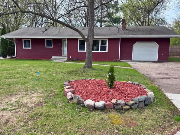 900 Green St, Hudson, WI 54016
