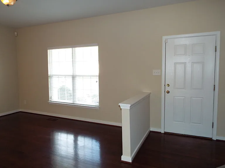 11485 Abbots Cross Ln — Photo 4