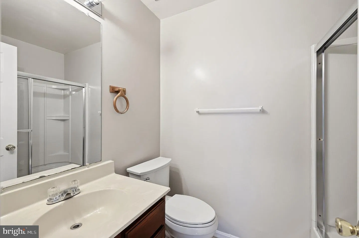 3 bed, 1445 sqft, $2,500 — Photo 2
