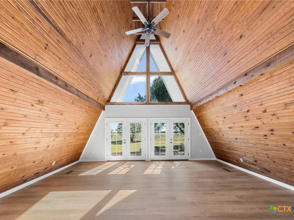 127 County Road 367, Rosebud, TX 76570