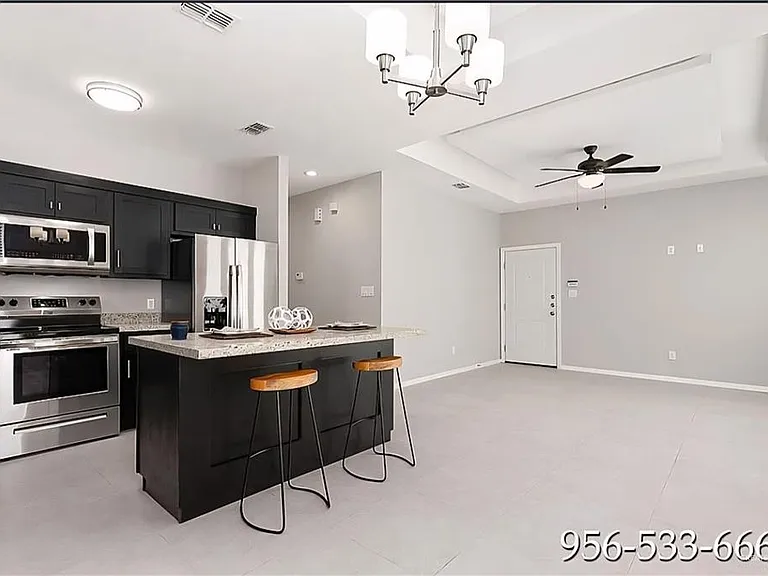3816 Las Vistas Ln #1 — Photo 4