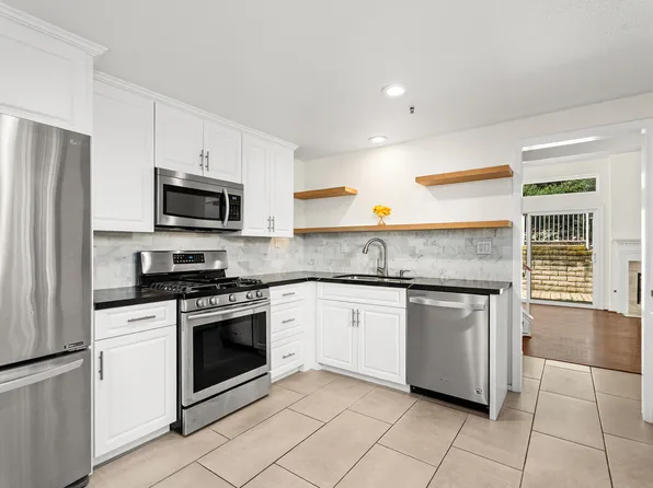 5847 E Rocking Horse Way Unit 6, Orange, CA 92869