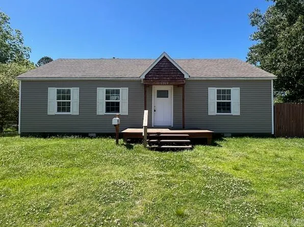 510 W Cherry St, Piggott, AR 72454