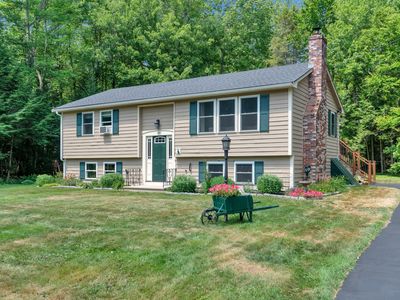 19 Crystal Lane, Cumberland, ME, 04021