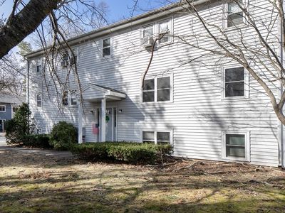 43 Magnolia St APT 4, Attleboro, MA, 02703