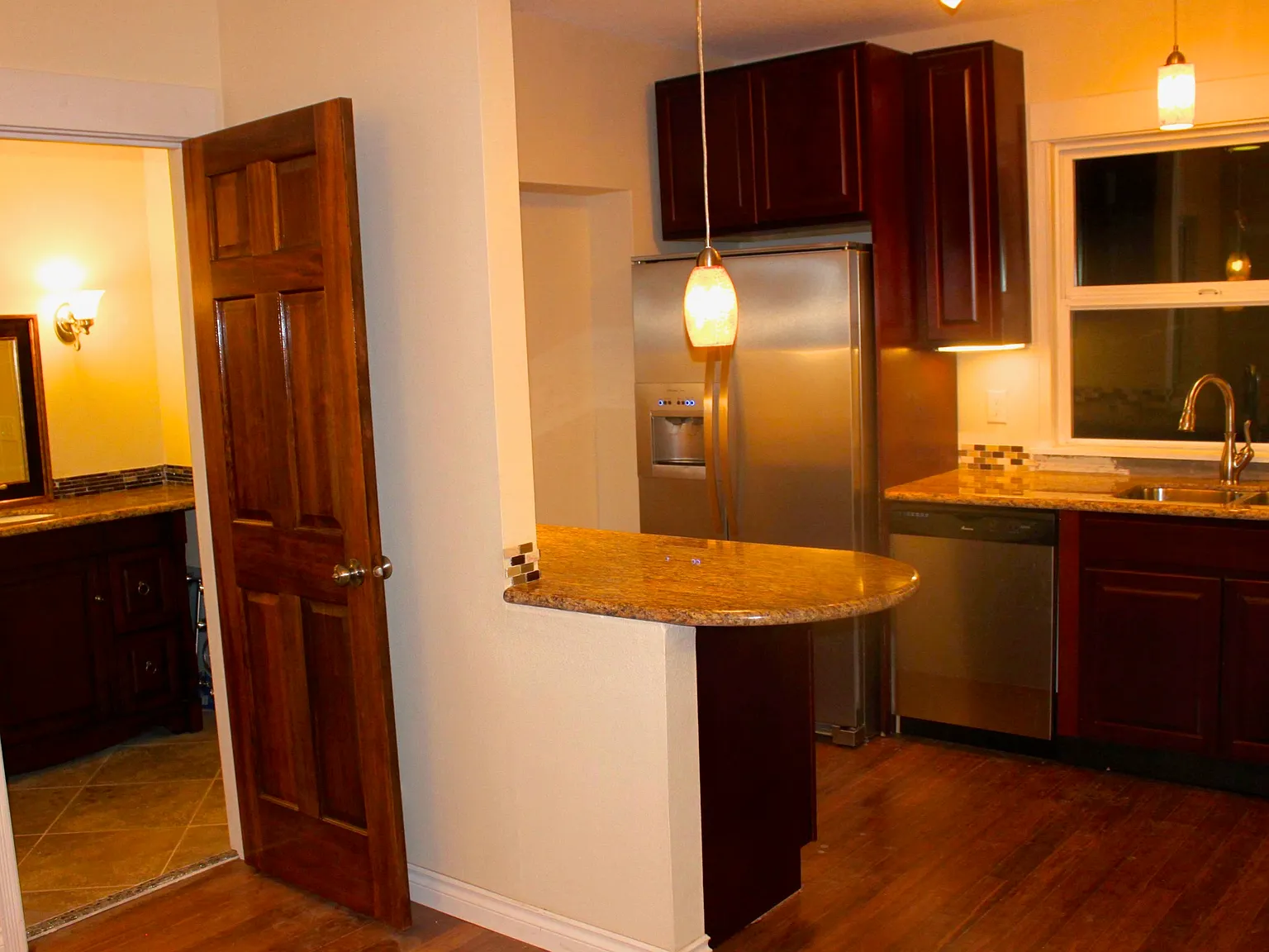 5 bed, 1973 sqft, $765 — Photo 3