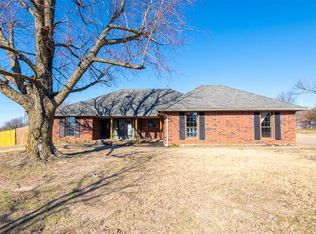 5243 Lakeview Dr, Harrah, OK 73045