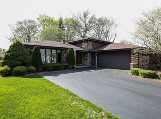 18316 Maple St, Lansing, IL 60438