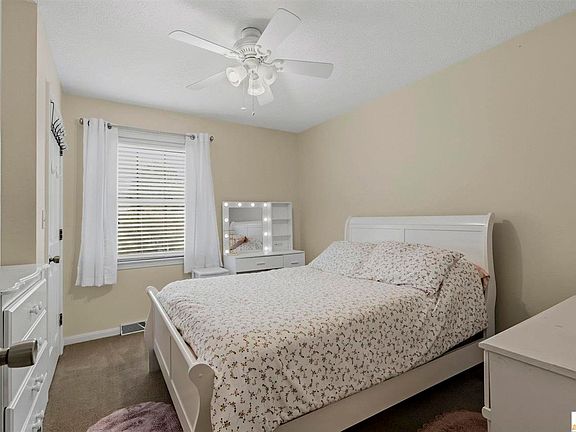 5th image of 103 Simmental Ln