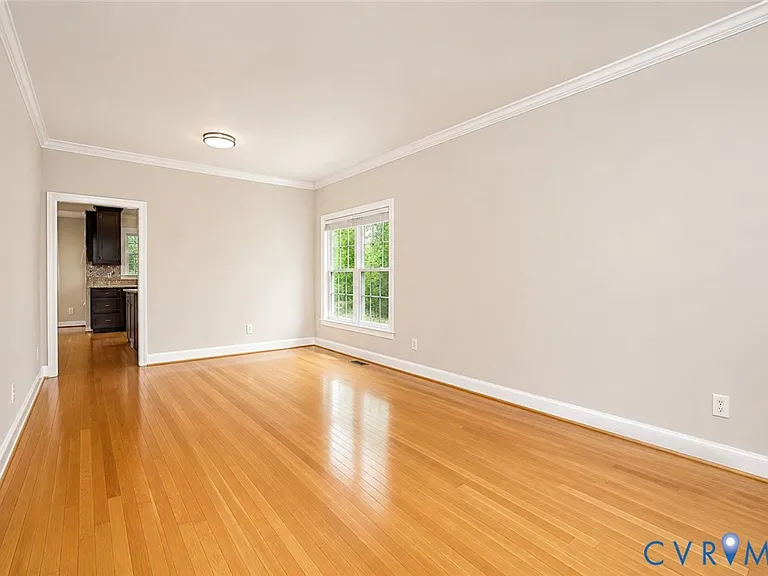 11320 Sadler Oaks Dr — Photo 9