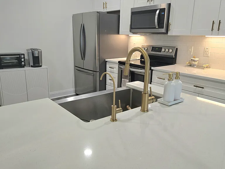 211 Jackson Pl NW — Photo 7