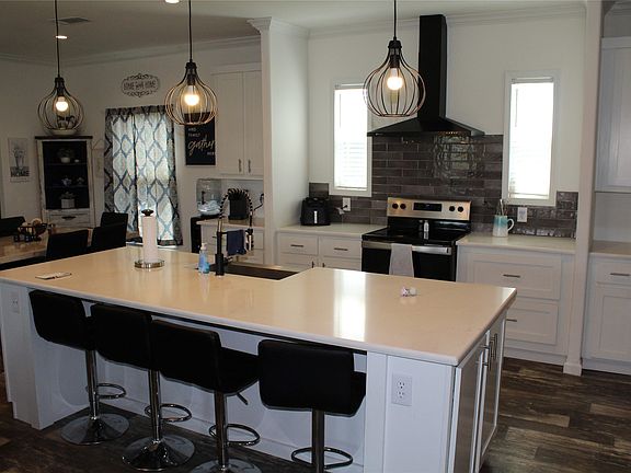 5th image of 2077A Shawver Rd